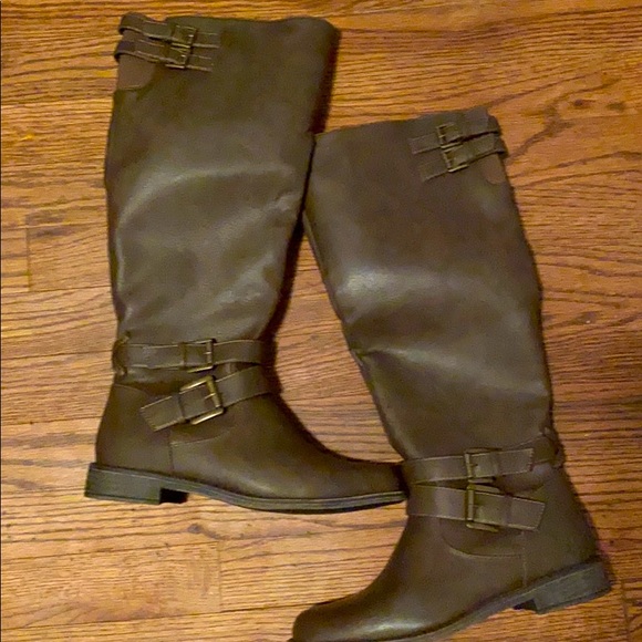 Brown Riding Boots - Picture 3 of 3